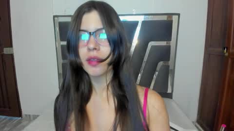 samanthahill_ online show from 03-25-26, 08:15