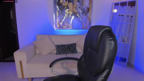 Samantha Klein online show from 12-13-24, 03:38