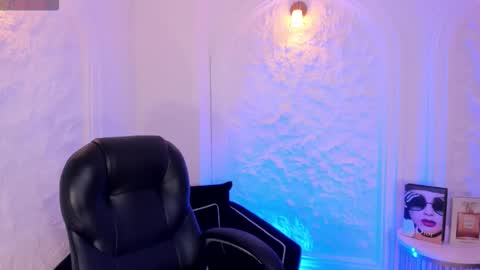 Samantha Klein online show from 09-17-25, 02:57