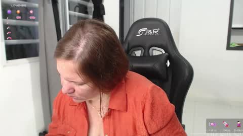 Samantha samy online show from 12-15-25, 10:47