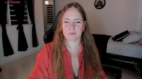 Snapshot of samanthaleon chatting on 05-10-26, 05:34 Samantha samy online show from 05-10-26, 05:34