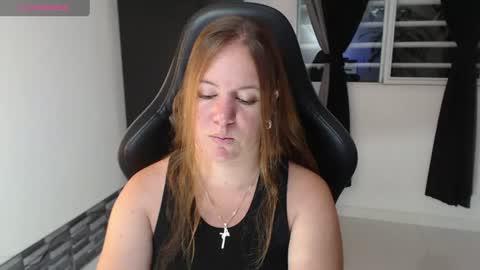 Snapshot of samanthaleon chatting on 07-19-26, 04:38 Samantha samy online show from 07-19-26, 04:38