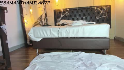 Alejandra  online show from 10-22-25, 10:04