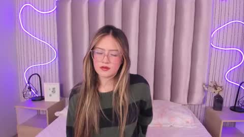 Snapshot of samanthapeachs chatting on 09-13-25, 01:55 Alejandra online show from 09-13-25, 01:55