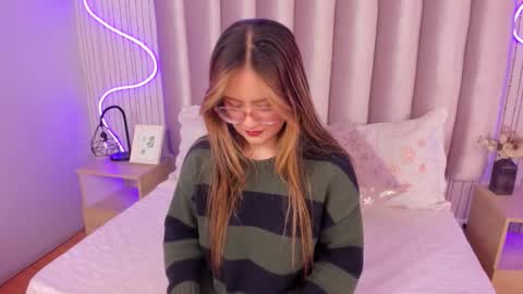 Alejandra  online show from 09-26-25, 12:53