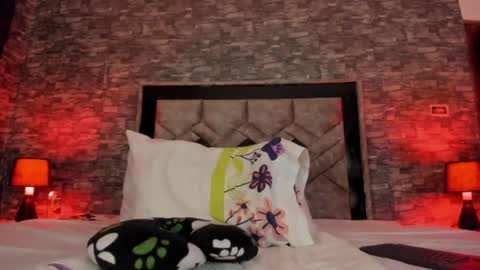 samanttamilf online show from 07-02-26, 03:23