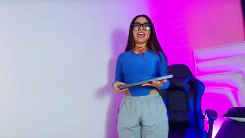 samantthafox_ online show from 03-10-26, 01:16