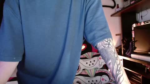 Snapshot of samantx chatting on 01-05-25, 07:39 lil sam online show from 01-05-25, 07:39