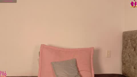 Snapshot of samara_kim chatting on 05-11-26, 10:18 SAMARA online show from 05-11-26, 10:18