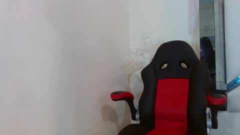 Snapshot of samara_selene chatting on 09-28-25, 07:08 SAMARA online show from 09-28-25, 07:08