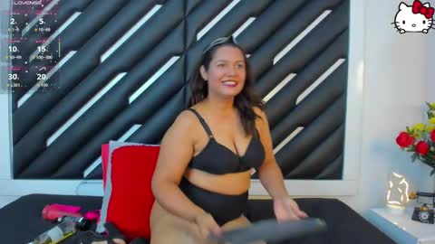 Samara online show from 11-08-25, 01:11