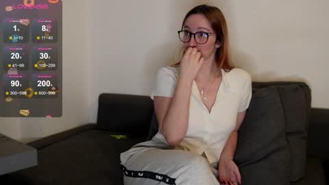 Samara From The Well online show from 12-12-24, 03:54