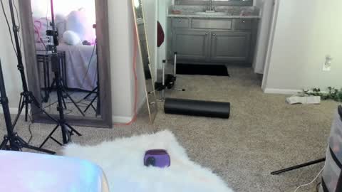 Yaya online show from 01-24-25, 09:05