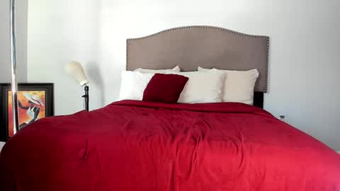 Yaya online show from 09-19-25, 04:18