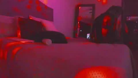 Snapshot of samatha1998 chatting on 03-21-26, 03:00 Yaya online show from 03-21-26, 03:00