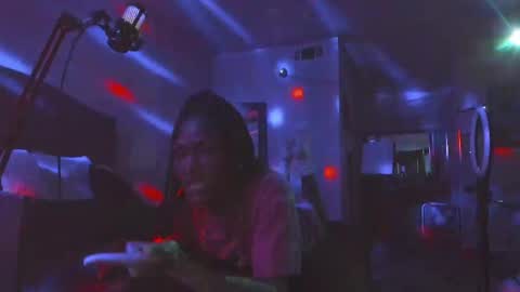 Snapshot of samatha1998 chatting on 03-23-26, 01:31 Yaya online show from 03-23-26, 01:31