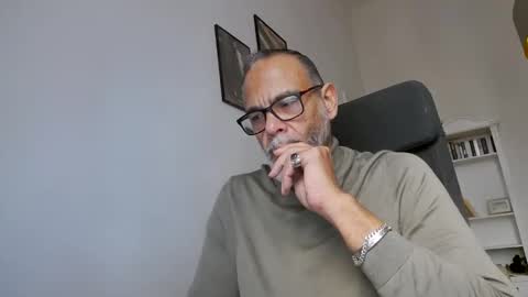 Sam online show from 03-17-26, 04:21