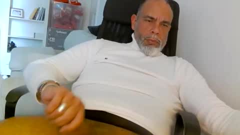 Sam online show from 04-15-26, 11:06