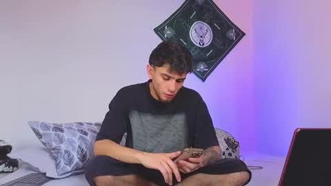 samevansx online show from 11-10-25, 03:44