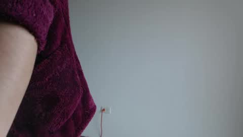 Snapshot of sami_ortiz chatting on 11-03-25, 09:27 samamtha online show from 11-03-25, 09:27