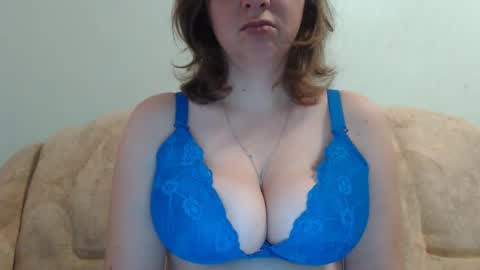 Snapshot of samiliya chatting on 12-20-24, 06:50 samiliya online show from 12-20-24, 06:50