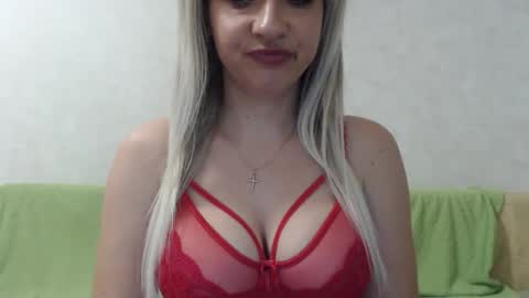 Snapshot of samiliya chatting on 11-15-25, 06:26 samiliya online show from 11-15-25, 06:26