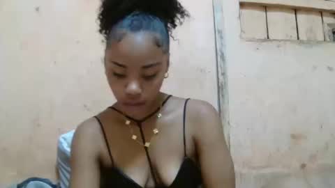 samina2255 online show from 10-20-25, 03:23