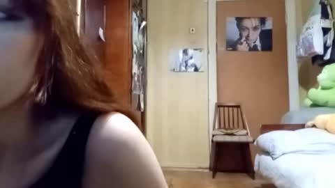 Snapshot of samiravilmont chatting on 10-23-25, 04:17 Mira online show from 10-23-25, 04:17