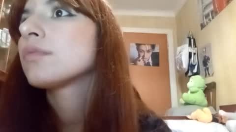 Snapshot of samiravilmont chatting on 11-04-25, 01:32 Mira online show from 11-04-25, 01:32