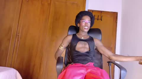 samirths_boy_ online show from 06-17-26, 07:04