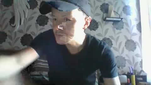 sexy lad looking for fun online show from 01-06-26, 12:31