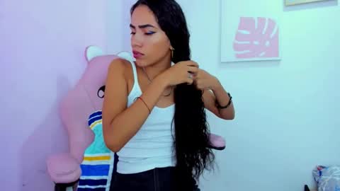 Snapshot of sammanta_18 chatting on 03-26-26, 03:23 Samantha online show from 03-26-26, 03:23