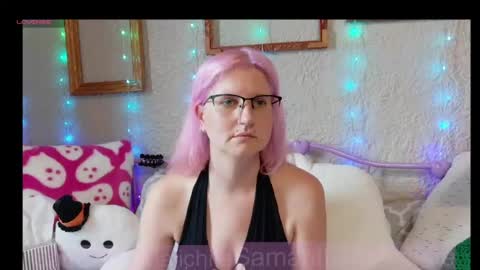 Snapshot of sammiesin13 chatting on 06-26-26, 01:26 Samantha online show from 06-26-26, 01:26