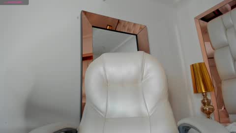 Snapshot of sammy_rios chatting on 01-07-25, 11:45 Sammy online show from 01-07-25, 11:45