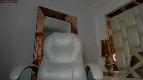 Snapshot of sammy_rios chatting on 02-13-25, 11:15 Sammy online show from 02-13-25, 11:15