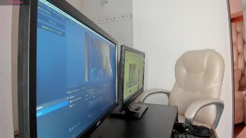 Snapshot of sammy_rios chatting on 02-17-25, 05:53 Sammy online show from 02-17-25, 05:53