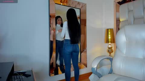 Snapshot of sammy_rios chatting on 02-28-25, 01:14 Sammy online show from 02-28-25, 01:14