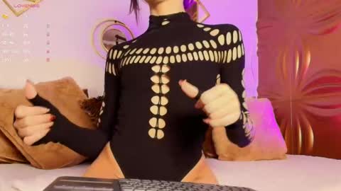 Samantha online show from 12-14-25, 01:05