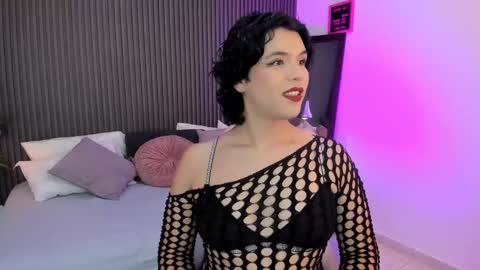 Snapshot of sammybrunette1 chatting on 02-13-26, 07:43 Axel online show from 02-13-26, 07:43