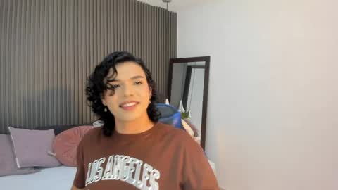 Snapshot of sammybrunette1 chatting on 04-04-26, 10:07 Axel online show from 04-04-26, 10:07