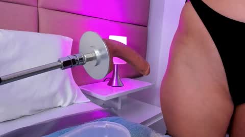 Sammy Morales online show from 11-26-25, 01:01