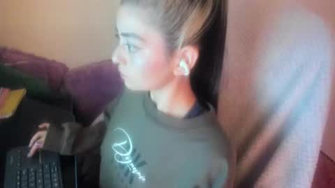   online show from 06-25-26, 04:34
