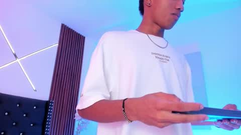 sammyyadams_ online show from 09-19-25, 10:32