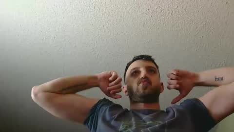 Snapshot of samthebully chatting on 10-20-25, 04:46 SamTheBully online show from 10-20-25, 04:46