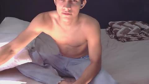 samuel_hills_ii online show from 10-02-25, 03:08