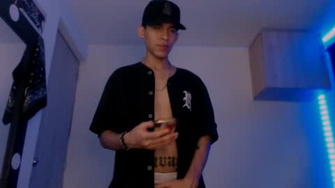   online show from 01-25-25, 07:38