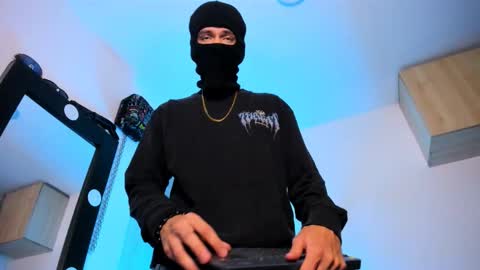   online show from 09-09-25, 09:53