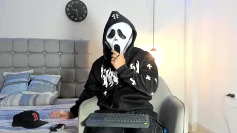 Snapshot of samxx_muscle chatting on 10-17-25, 03:47 samxx_muscle online show from 10-17-25, 03:47