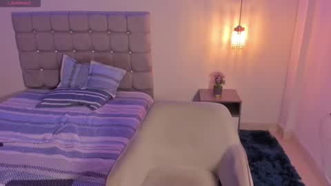 Snapshot of samxx_muscle chatting on 10-23-25, 02:05 samxx_muscle online show from 10-23-25, 02:05