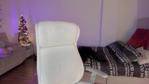 Snapshot of samy_one chatting on 12-29-24, 01:34 Samy online show from 12-29-24, 01:34